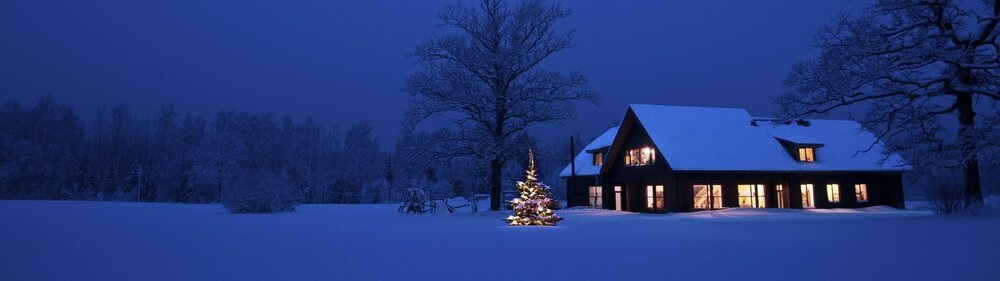 christmas-tree-and-cozy-house-with-snow-outside-for-dual-1920x1080-wallpaper.jpg